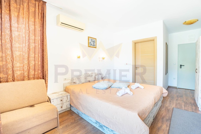 Продава КЪЩА, с. Аспарухово, област Варна, снимка 10 - Къщи - 52452386