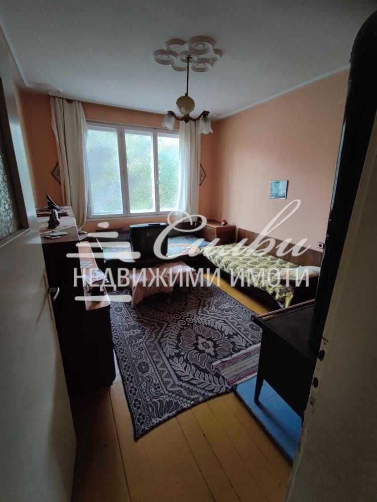 Продава  Етаж от къща град Шумен , Добруджански , 282 кв.м | 62011391 - изображение [2]