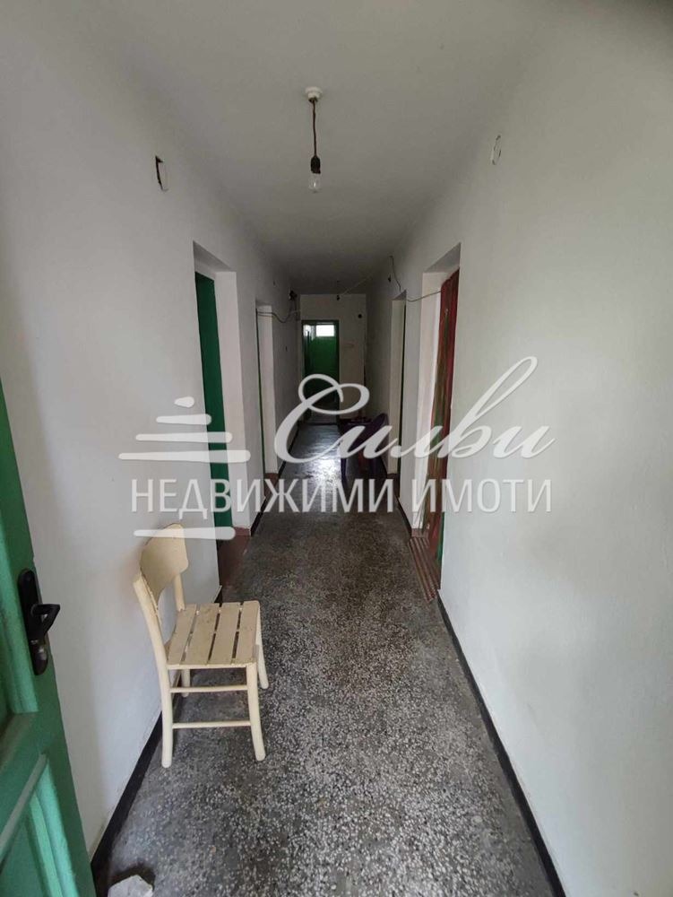 Продава  Етаж от къща град Шумен , Добруджански , 282 кв.м | 62011391 - изображение [11]