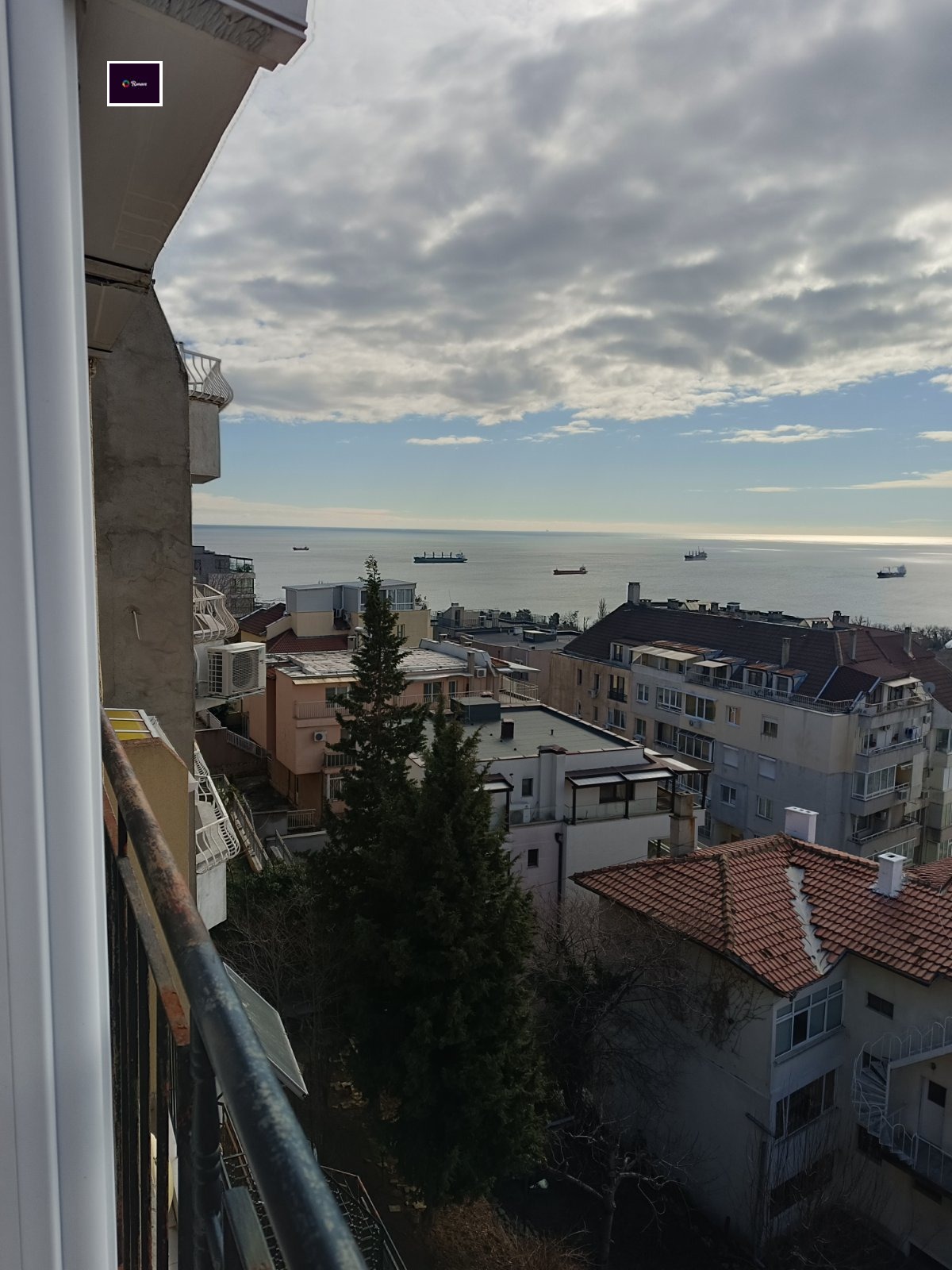 Продава АТЕЛИЕ, ТАВАН, гр. Варна, Бриз