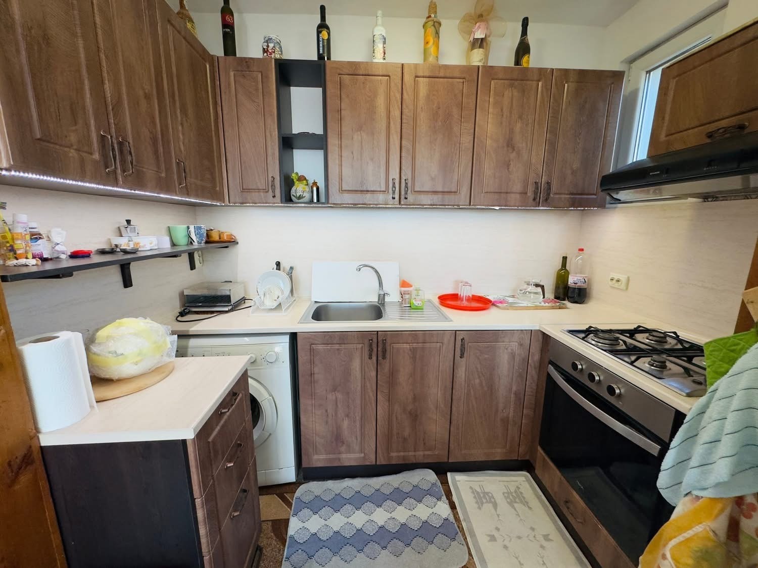 Продава ЕТАЖ ОТ КЪЩА, гр. Монтана, Парта 1, снимка 2 - Етаж от къща - 54299171