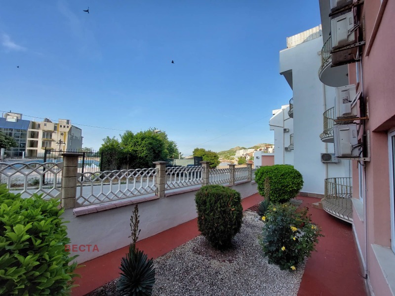 Продава  2-стаен област Добрич , с. Топола , 70 кв.м | 49042990 - изображение [7]