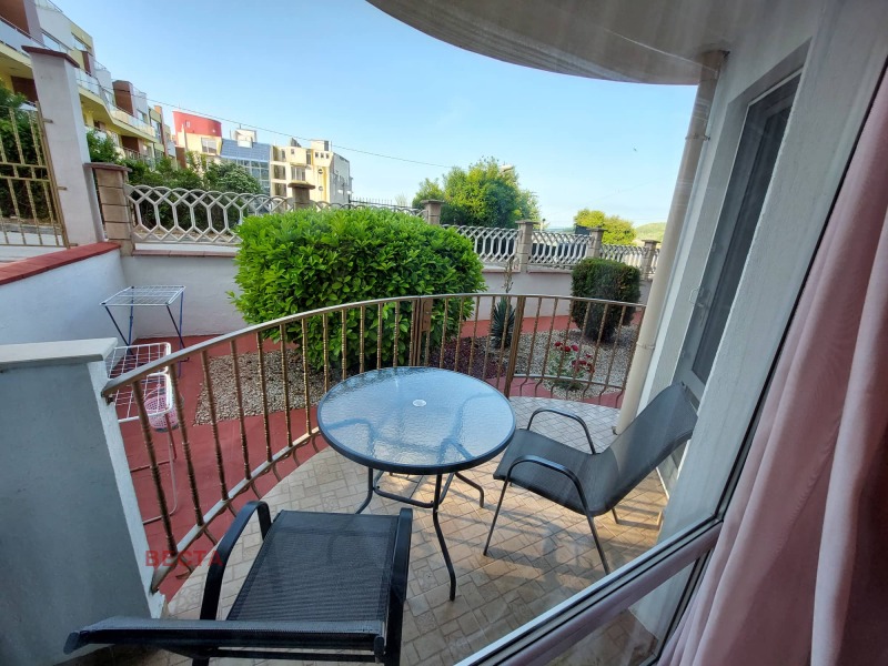 Продава  2-стаен област Добрич , с. Топола , 70 кв.м | 49042990 - изображение [6]