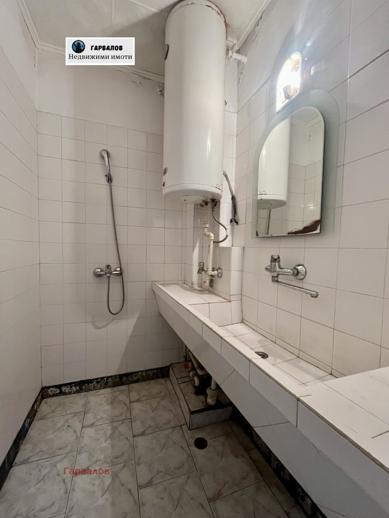 Продава  4-стаен град Русе , Чародейка - Север , 100 кв.м | 67057875 - изображение [9]