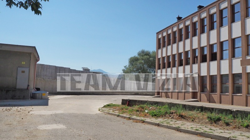 Te koop  Industrie gebouw Blagoevgrad , Parva promisjlena zona , 7350 m² | 39938181 - afbeelding [15]