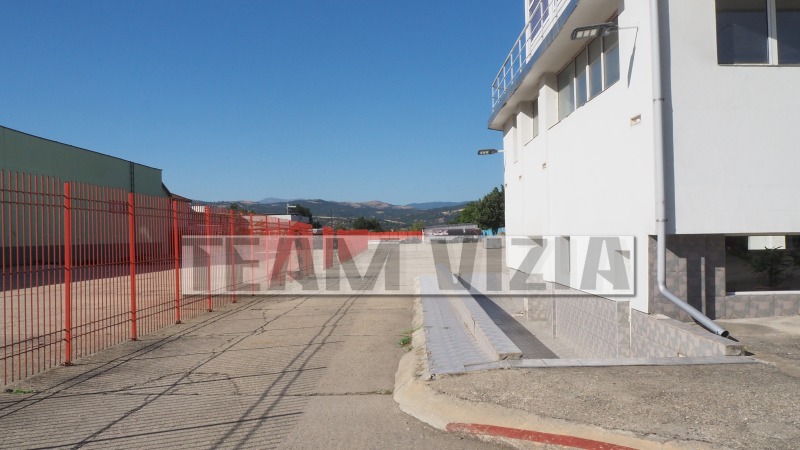 Te koop  Industrie gebouw Blagoevgrad , Parva promisjlena zona , 7350 m² | 39938181 - afbeelding [17]