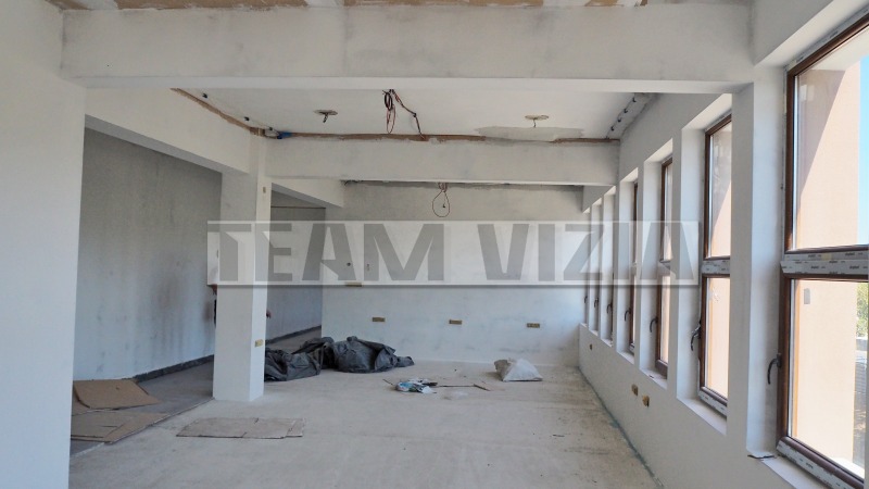 En venta  Edificio industrial Blagoevgrad , Parva promishlena zona , 7350 metros cuadrados | 39938181 - imagen [10]