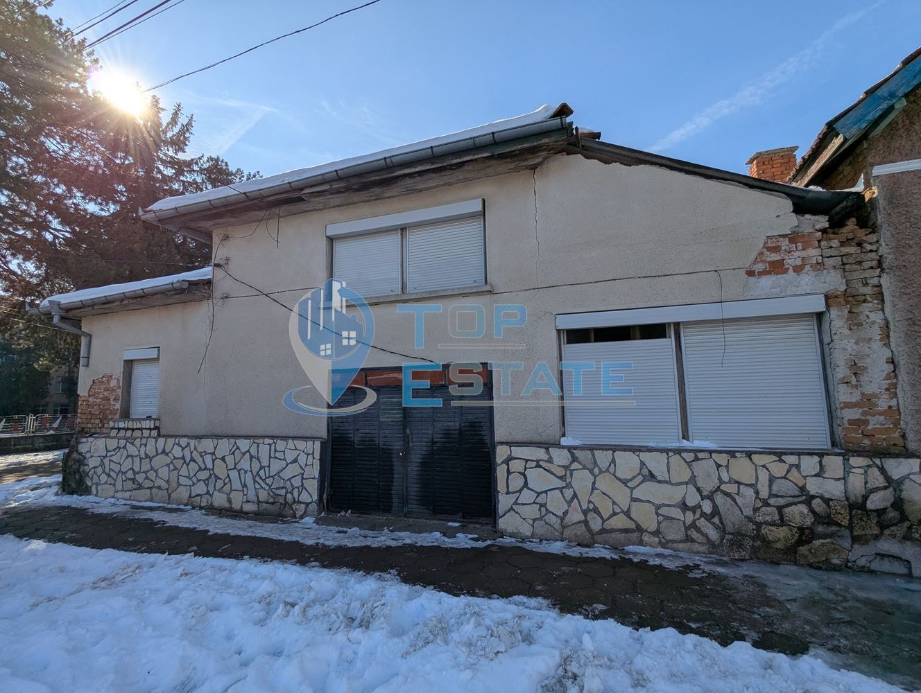 Продава КЪЩА, гр. Борово, област Русе, снимка 2 - Къщи - 49357194