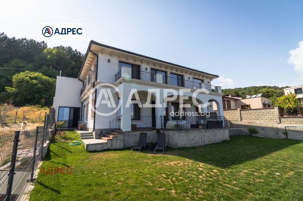 Продава КЪЩА, с. Рогачево, област Добрич