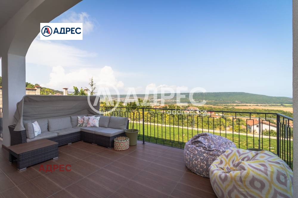 Продава КЪЩА, с. Рогачево, област Добрич, снимка 2 - Къщи - 53815290