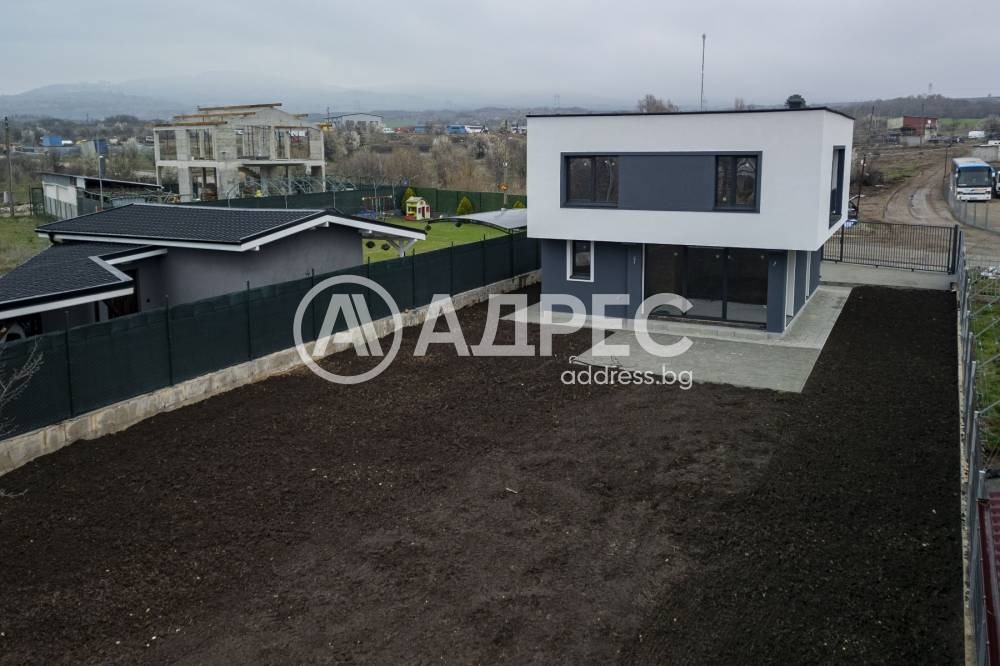 Продава КЪЩА, с. Голяновци, област София област, снимка 7 - Къщи - 55932040