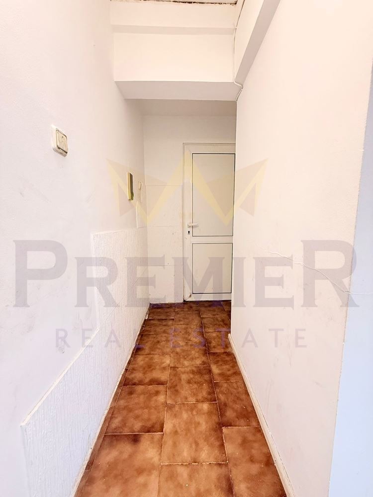 Продава 3-СТАЕН, гр. Варна, Централна поща, снимка 6 - Апартаменти - 54201827