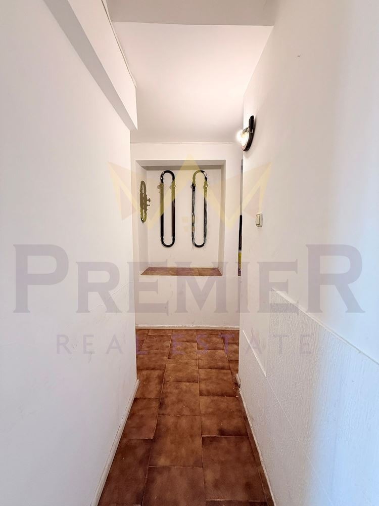 Продава 3-СТАЕН, гр. Варна, Централна поща, снимка 7 - Апартаменти - 54201827