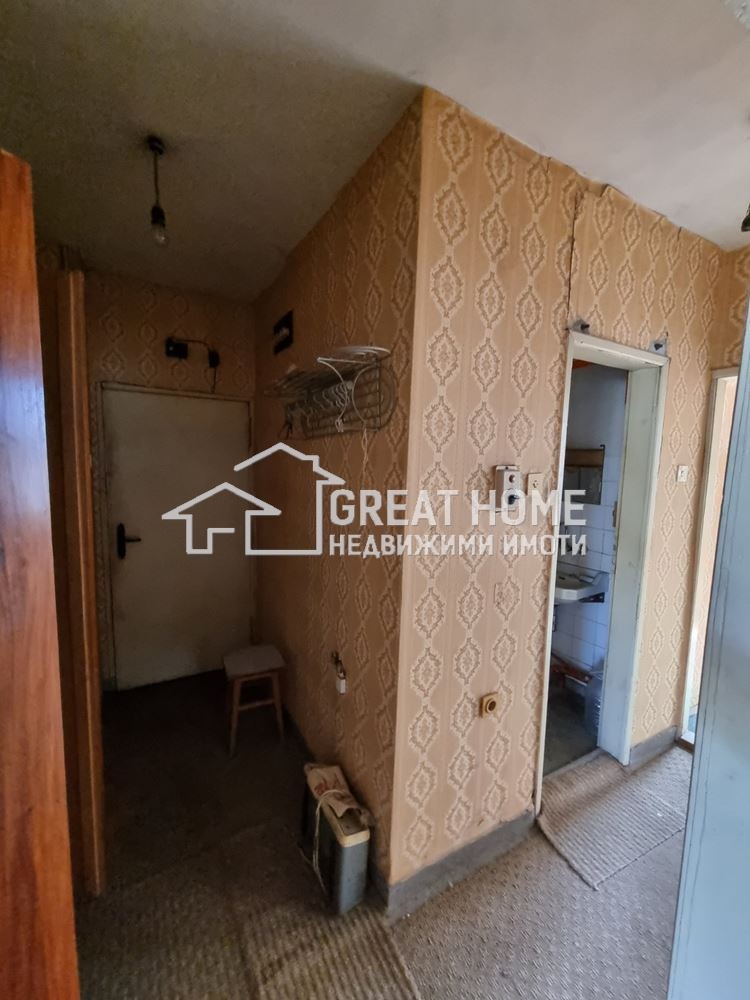 Продава 3-СТАЕН, гр. Търговище, Запад 1, снимка 5 - Апартаменти - 54299628