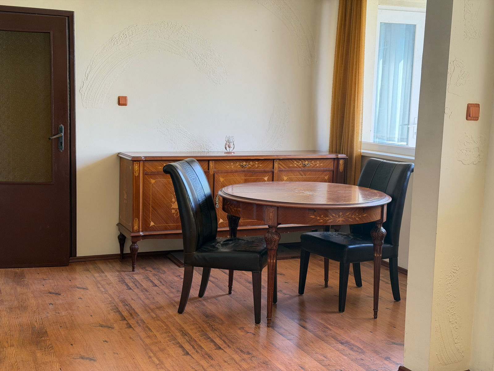 Продава 3-СТАЕН, гр. Силистра, Център, снимка 2 - Апартаменти - 54358626