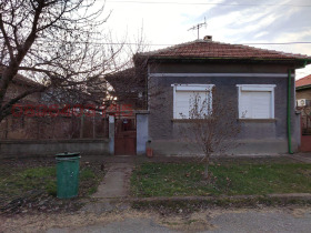 Продажба на имоти в гр. Левски, област Плевен - изображение 11 