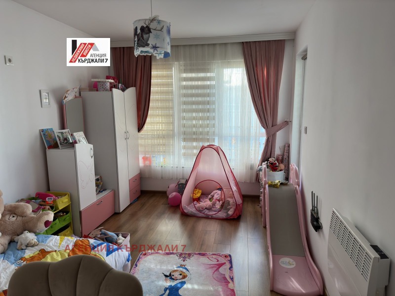 Продава  3-стаен град Кърджали , Възрожденци , 120 кв.м | 34435037 - изображение [14]