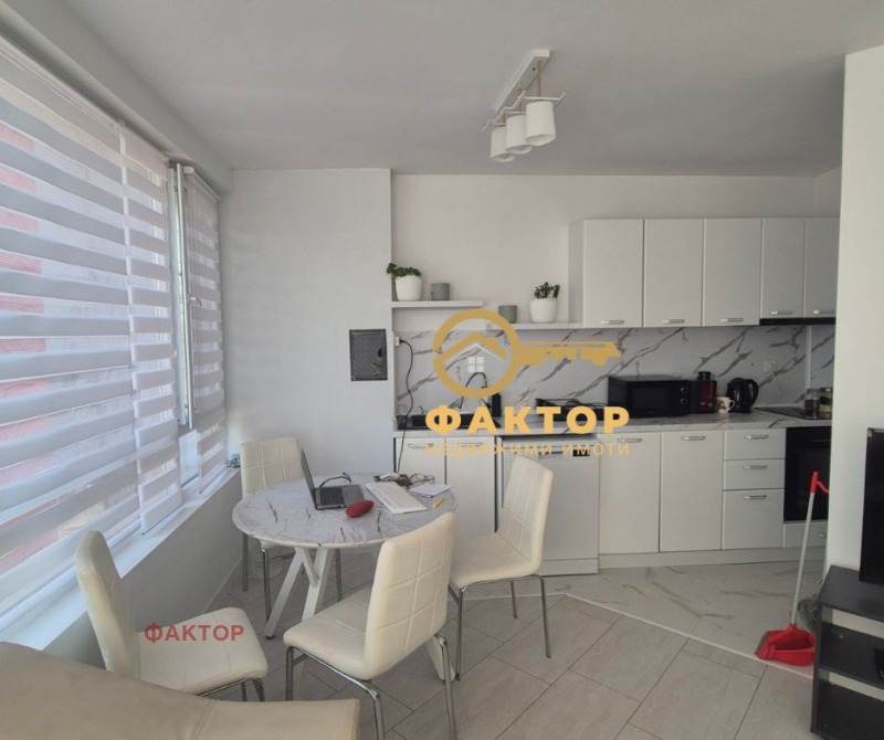Продава  3-стаен град Пловдив , Съдийски , 98 кв.м | 72672586 - изображение [2]
