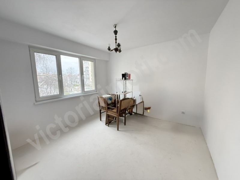 Продава 3-СТАЕН, гр. Велико Търново, Бузлуджа, снимка 5 - Апартаменти - 53441734