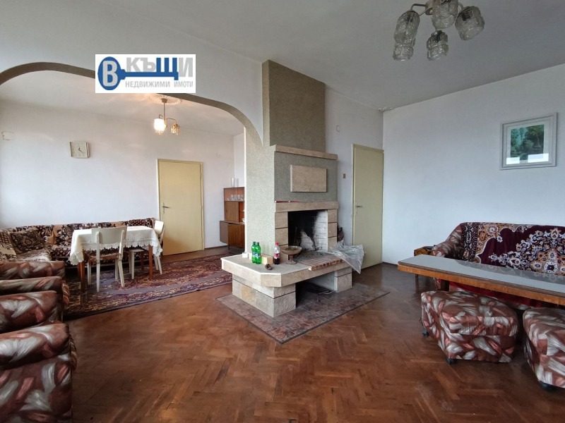 Продава 4-СТАЕН, гр. Велико Търново, Акация