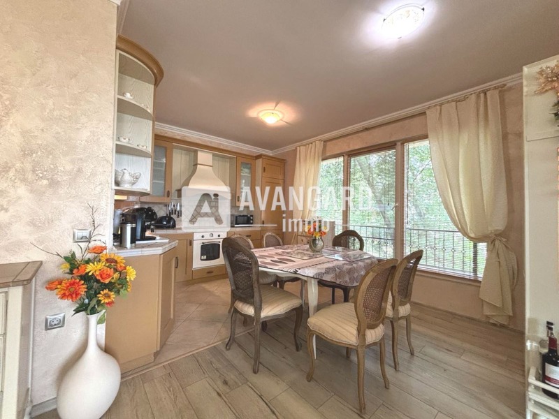 Myytävänä  3+ makuuhuone Varna , k.k. Sv.Sv. Konstantin i Elena , 220 neliömetriä | 25374375 - kuva [5]
