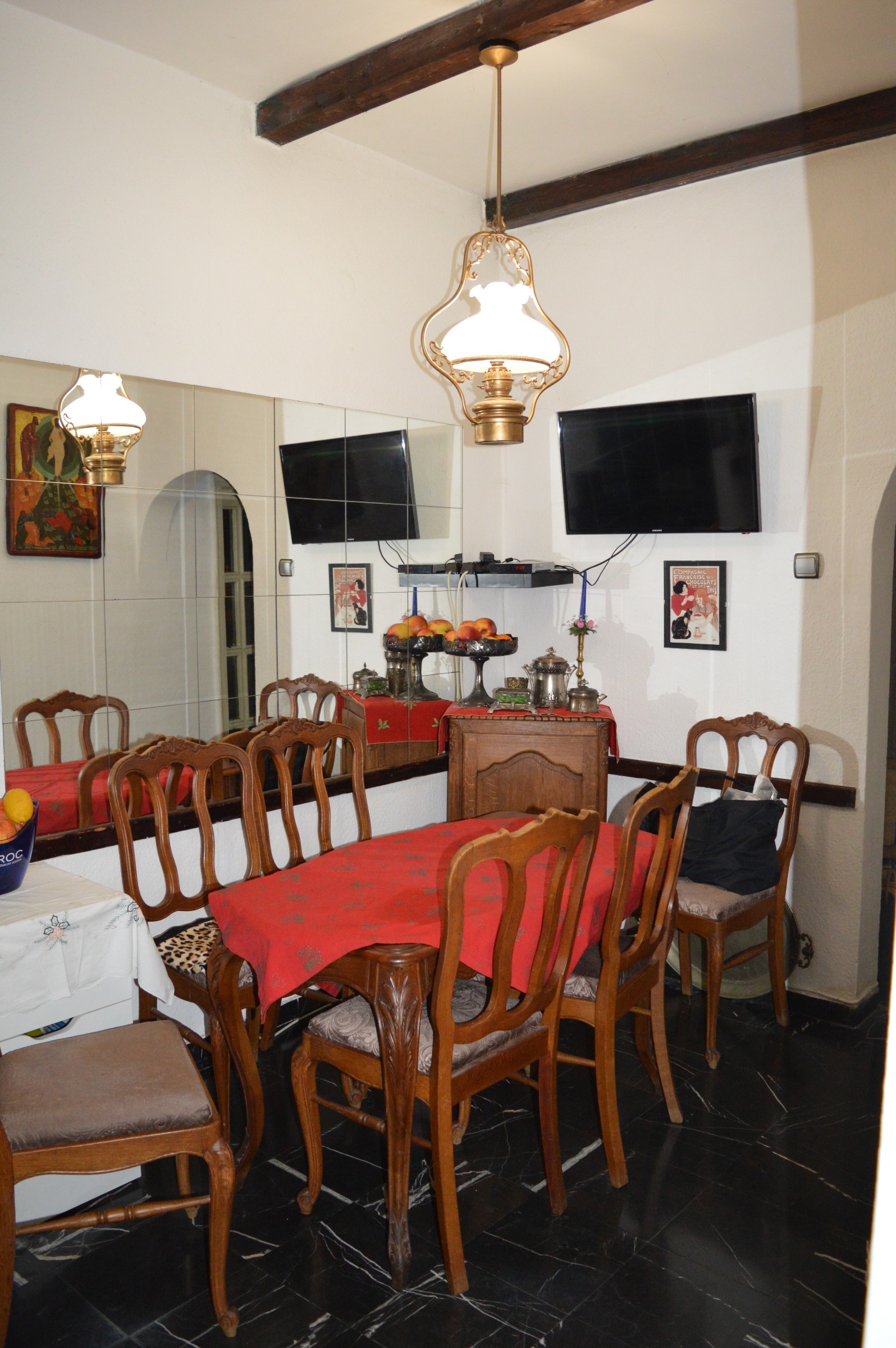 Продава 4-СТАЕН, гр. София, Център