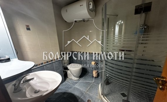 Продава МНОГОСТАЕН, гр. Велико Търново, Център, снимка 10 - Aпартаменти - 47705459