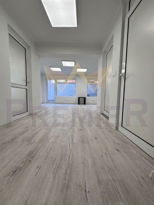 Продава ОФИС, гр. Варна, Колхозен пазар, снимка 4 - Офиси - 55484173