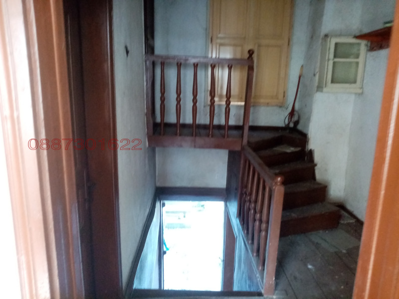 Продава КЪЩА, гр. Троян, област Ловеч, снимка 8 - Къщи - 52785889