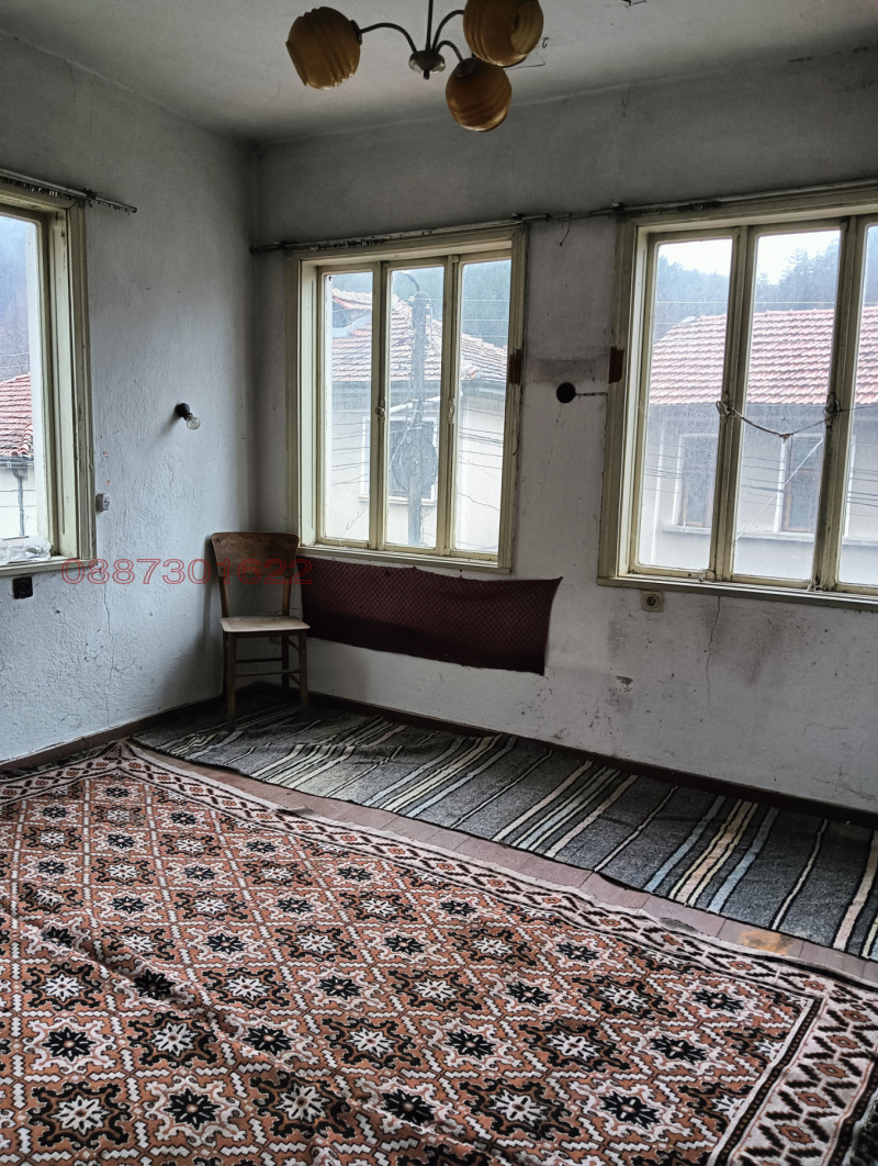 Продава КЪЩА, гр. Троян, област Ловеч, снимка 5 - Къщи - 52785889