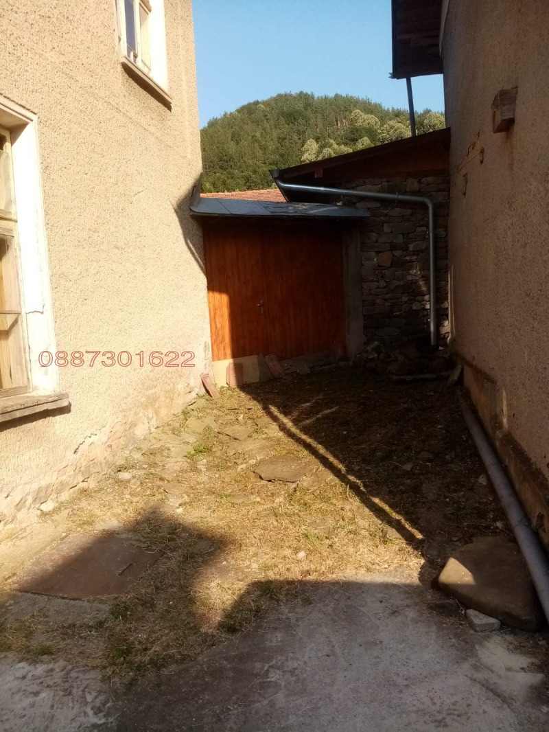 Продава КЪЩА, гр. Троян, област Ловеч, снимка 11 - Къщи - 52785889