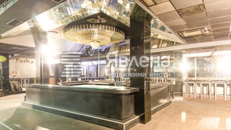 Продава ЗАВЕДЕНИЕ, гр. Пловдив, Център, снимка 4 - Заведения - 53953354