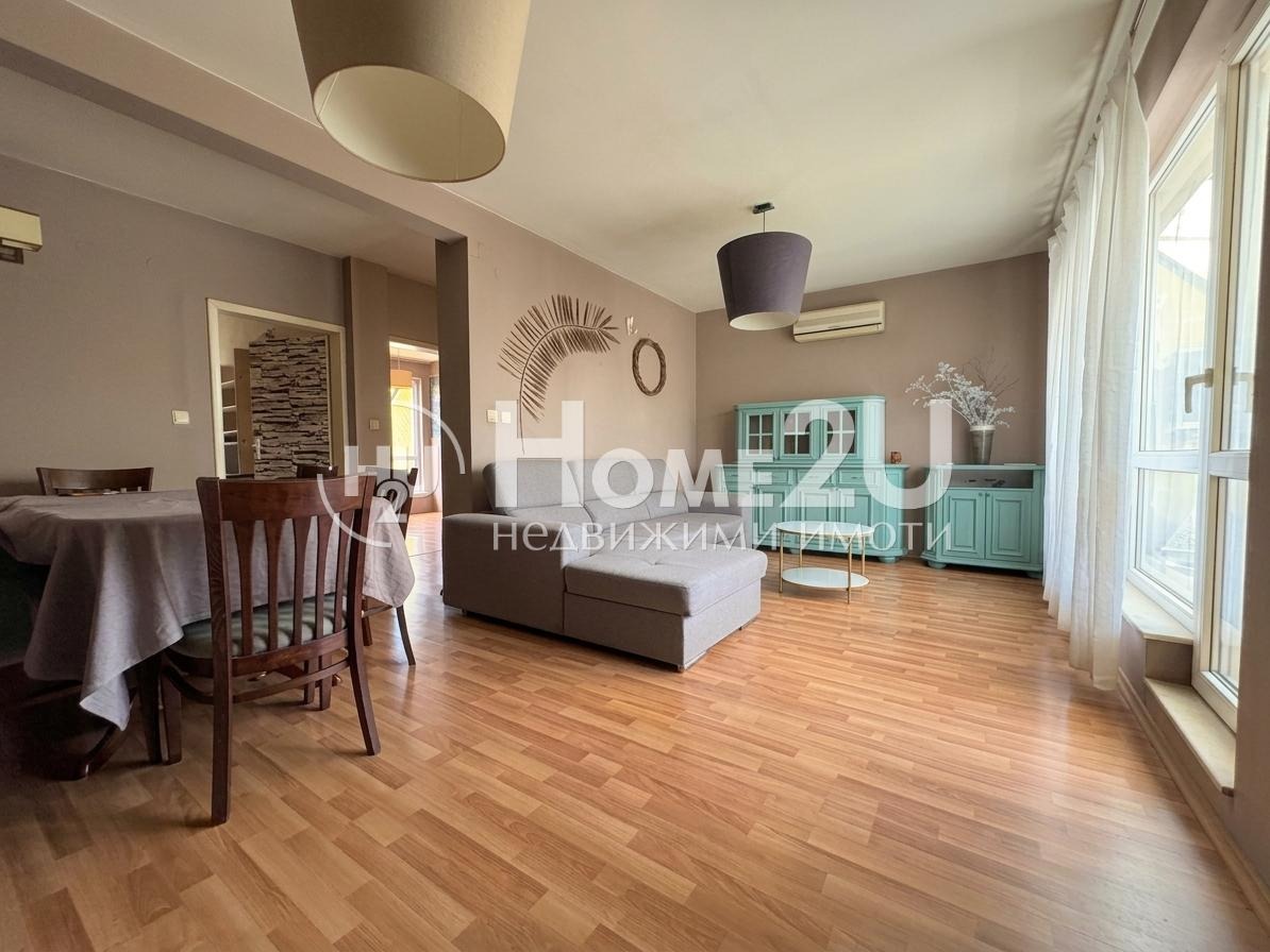 Продава 4-СТАЕН, гр. Пловдив, Каменица 1