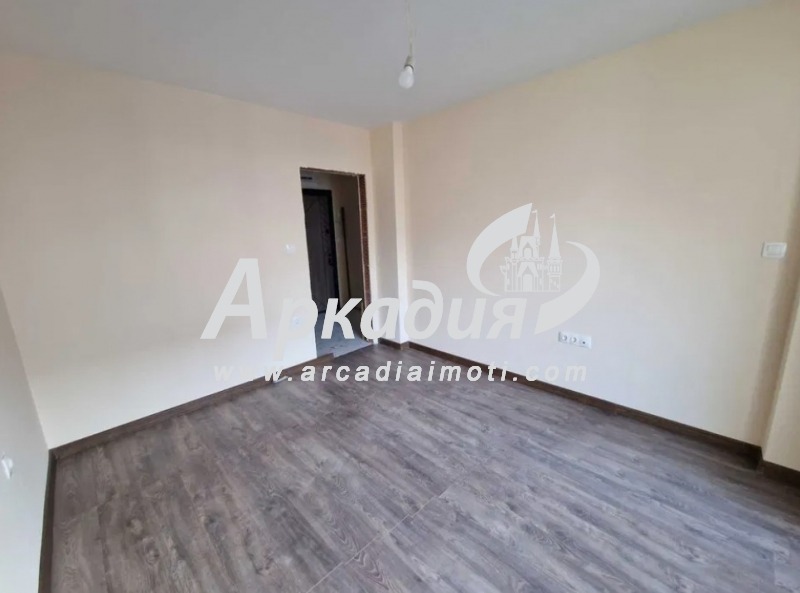 Продава  2-стаен град Пловдив , Въстанически , 70 кв.м | 47640157 - изображение [4]