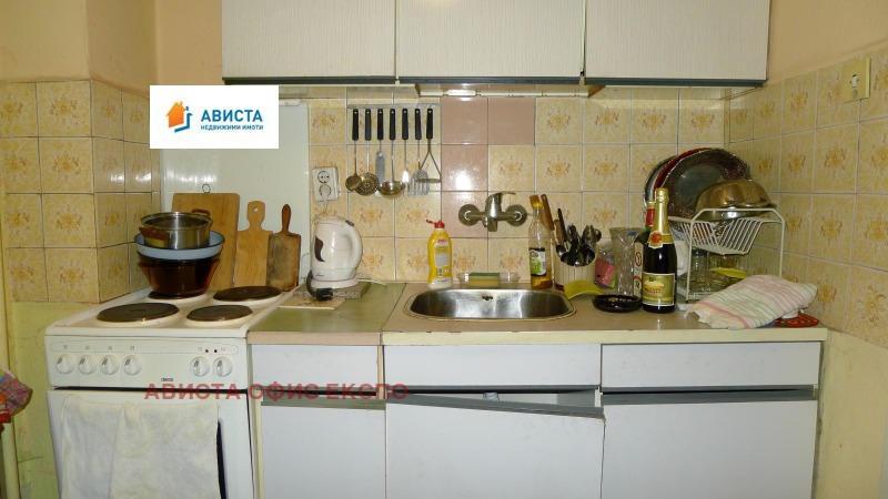 Продава  2-стаен град София , Света Троица , 67 кв.м | 26612525 - изображение [4]