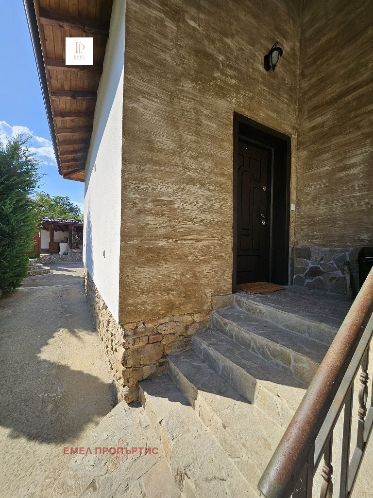 Продава КЪЩА, с. Режанци, област Перник, снимка 10 - Къщи - 55743078
