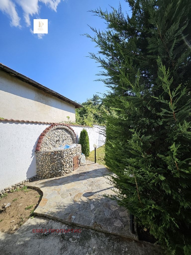 Продава КЪЩА, с. Режанци, област Перник, снимка 6 - Къщи - 55743078