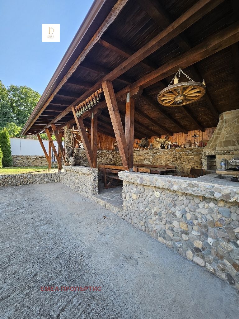 Продава КЪЩА, с. Режанци, област Перник, снимка 7 - Къщи - 55743078