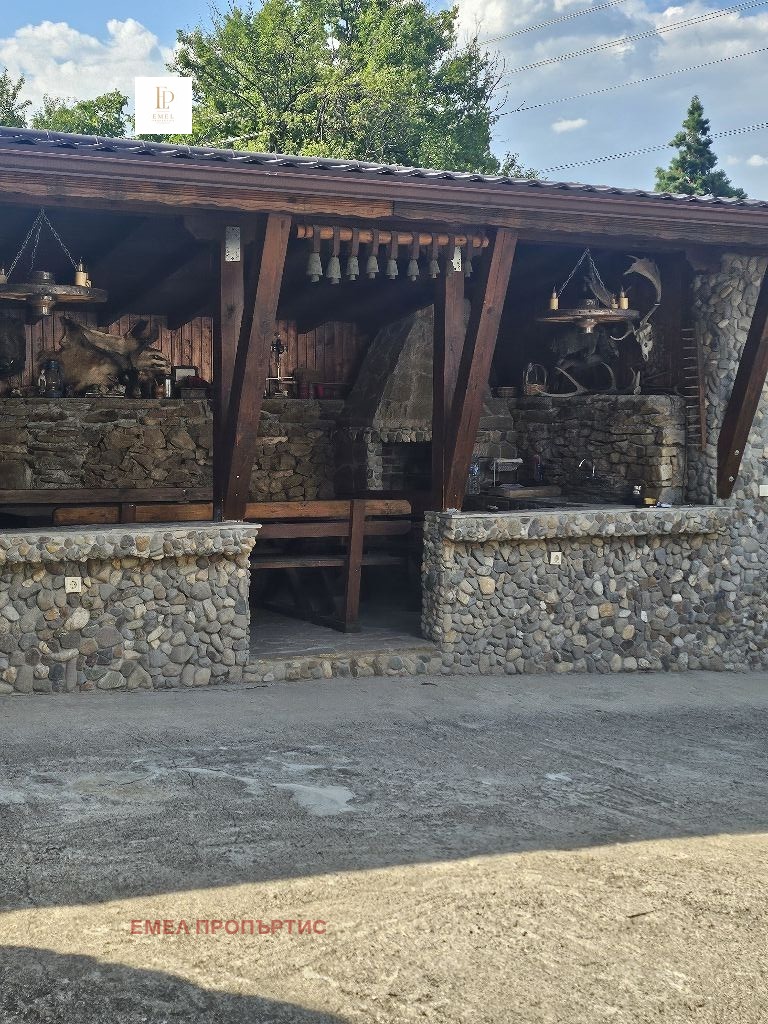 Продава КЪЩА, с. Режанци, област Перник, снимка 4 - Къщи - 55743078