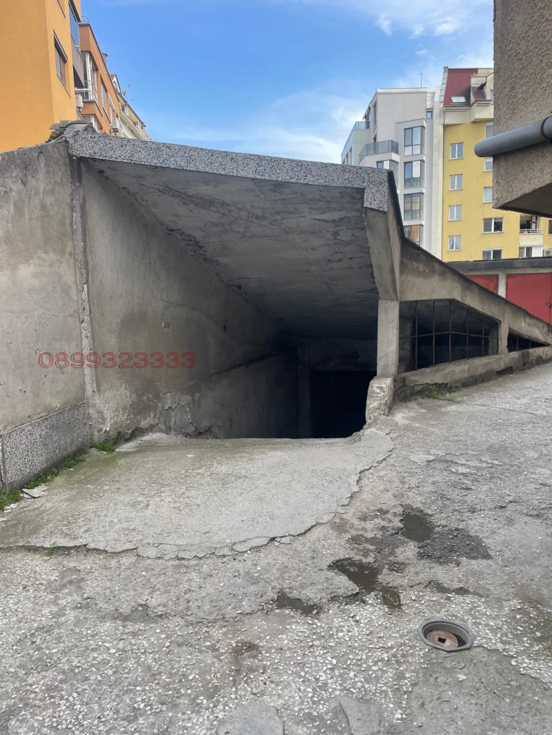 Продава ГАРАЖ, ПАРКОМЯСТО, град Пловдив, Кършияка • 30000 € • 80561105 — Holmes.bg