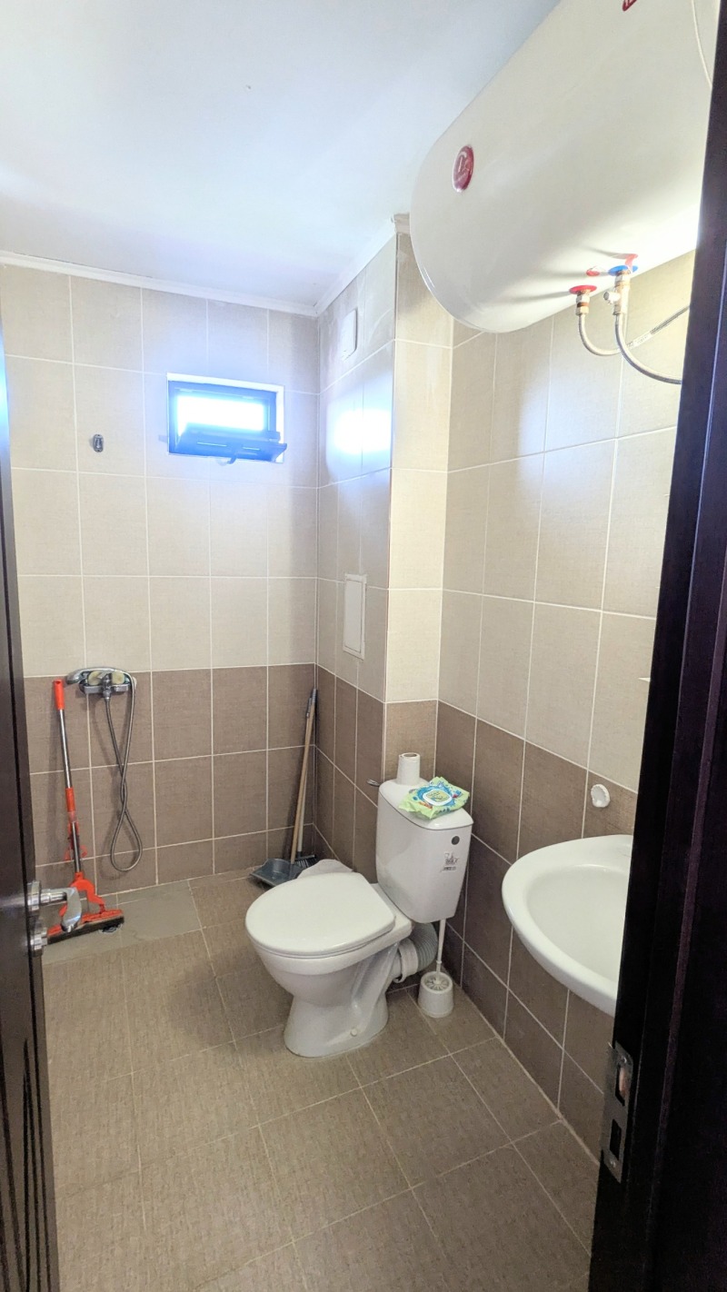 En venta  1 dormitorio Burgas , Sarafovo , 55 metros cuadrados | 70640944 - imagen [8]