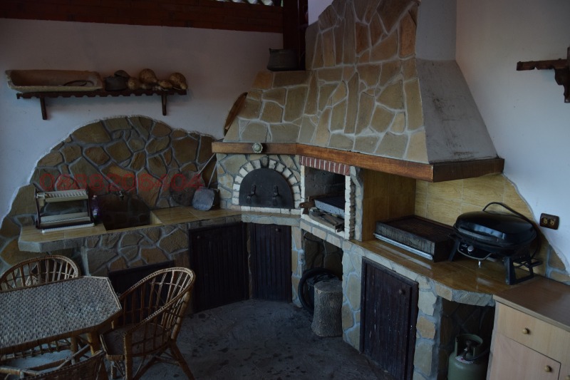 Продава ВИЛА, гр. Айтос, област Бургас, снимка 4 - Вили - 52782160