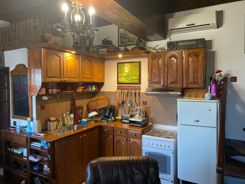 Продава ВИЛА, гр. Айтос, област Бургас, снимка 13 - Вили - 52782160