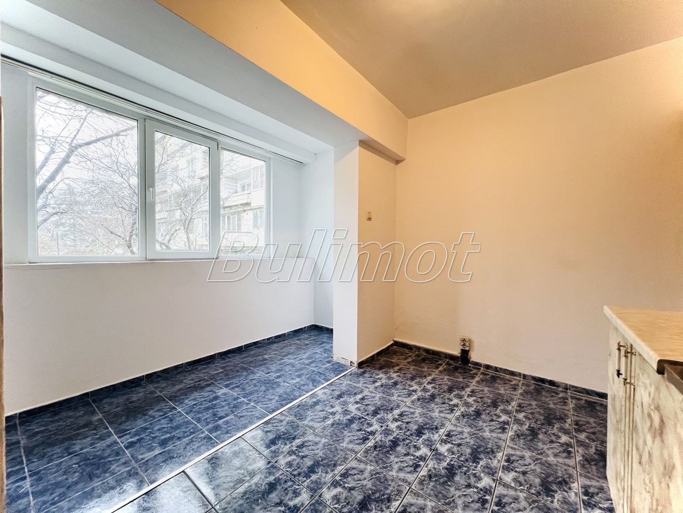 Продава 3-СТАЕН, гр. Варна, Младост 2, снимка 2 - Апартаменти - 53118234