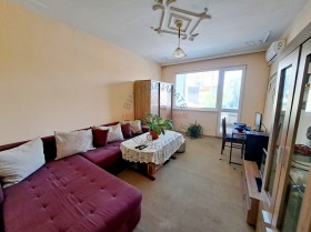 2 quartos Pogrebi, Varna