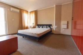 Кућа в.з.Киноцентара, Софија 8