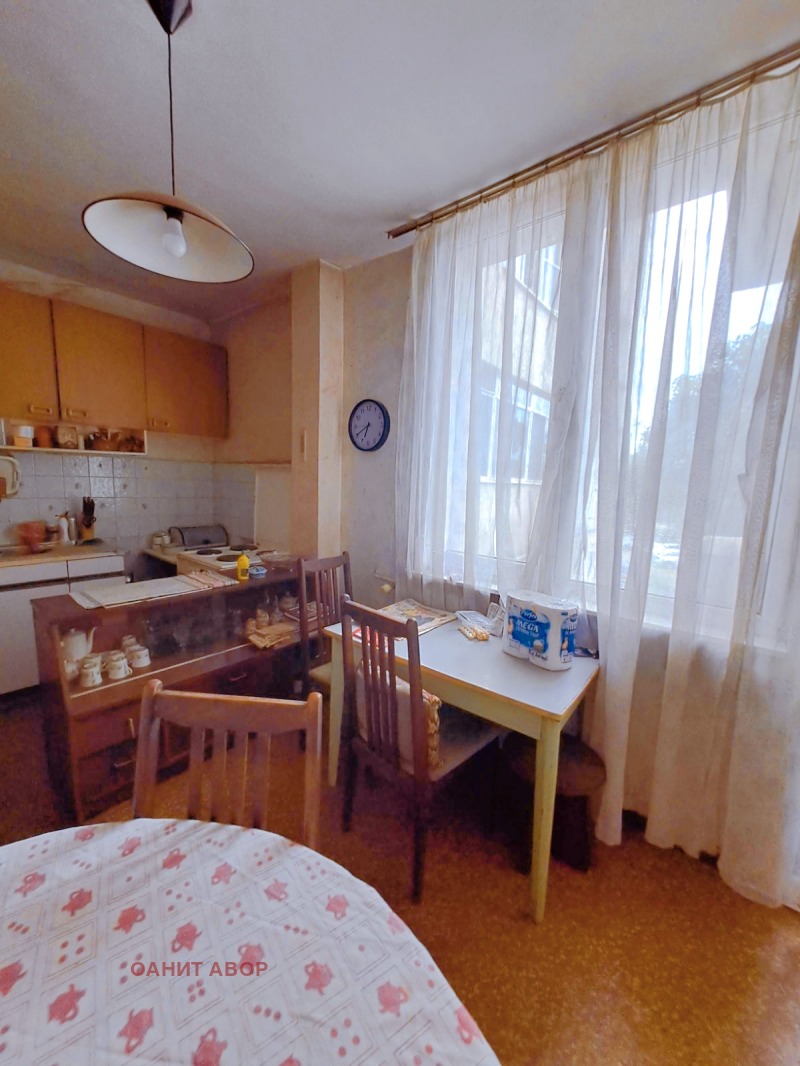 Eladó  2 hálószobás Sofia , Slatina , 77 négyzetméter | 41604998 - kép [4]