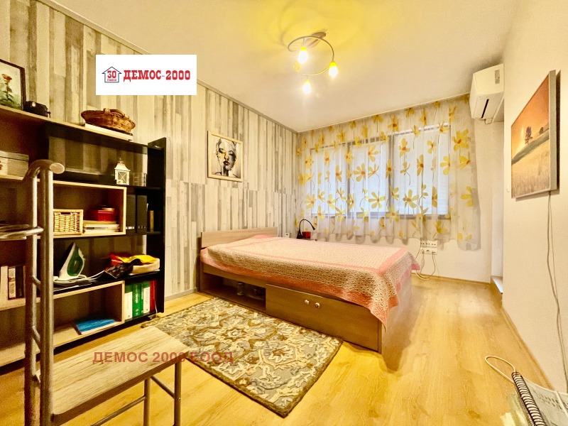 Продава 3-СТАЕН, гр. Варна, Окръжна болница-Генерали, снимка 8 - Апартаменти - 53046468