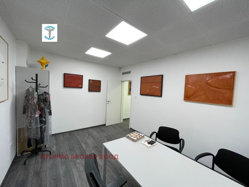 For Sale  3 bedroom Sofia , Doktorski pametnik , 101 sq.m | 47589411 - image [2]