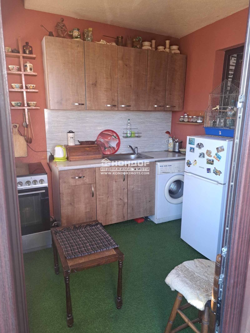 Te koop  3+ slaapkamer Plovdiv , Ostromila , 167 m² | 63095917 - afbeelding [9]